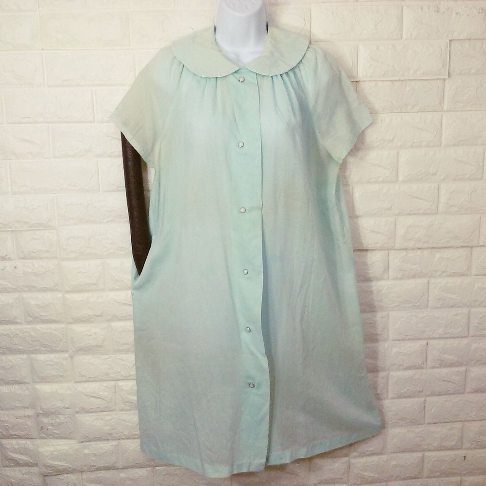 Vintage 60s Smart Time Dressing Gown Robe House Dress -12 Pocket Pearl Snaps